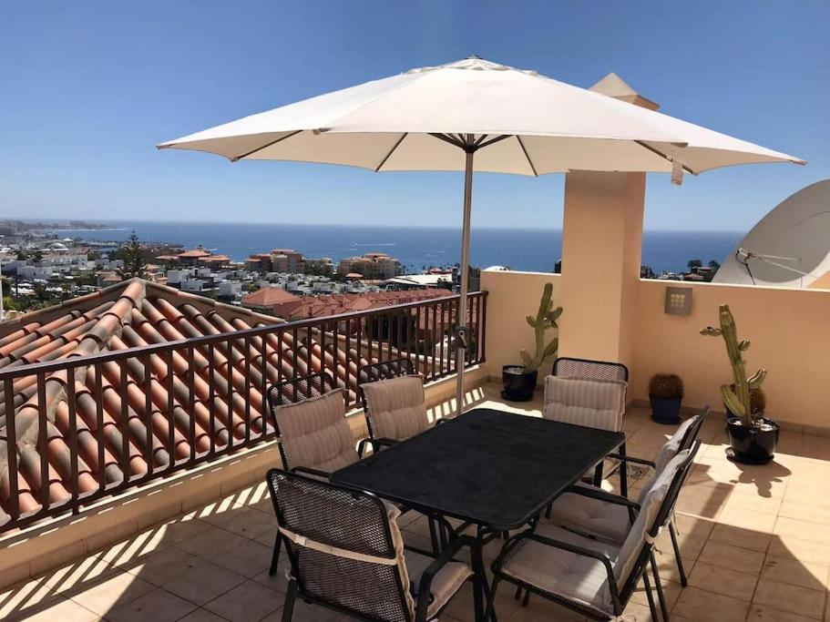 33 Pleasures Del Duque Apartment Адехе Экстерьер фото